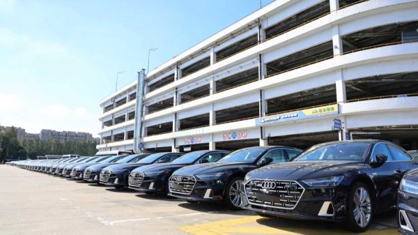 辉煌国际 从“找车15分钟”到“坐标秒定位”，他们用管理和服务赋能进博保障